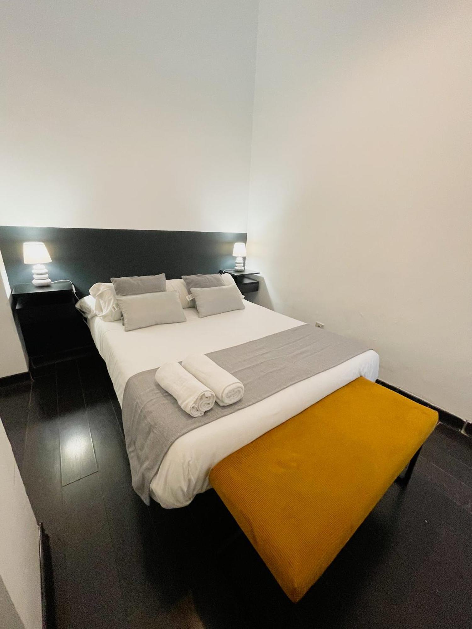 Apartamento Carretas Duplex Exterior Izquierda Madrid Exterior foto