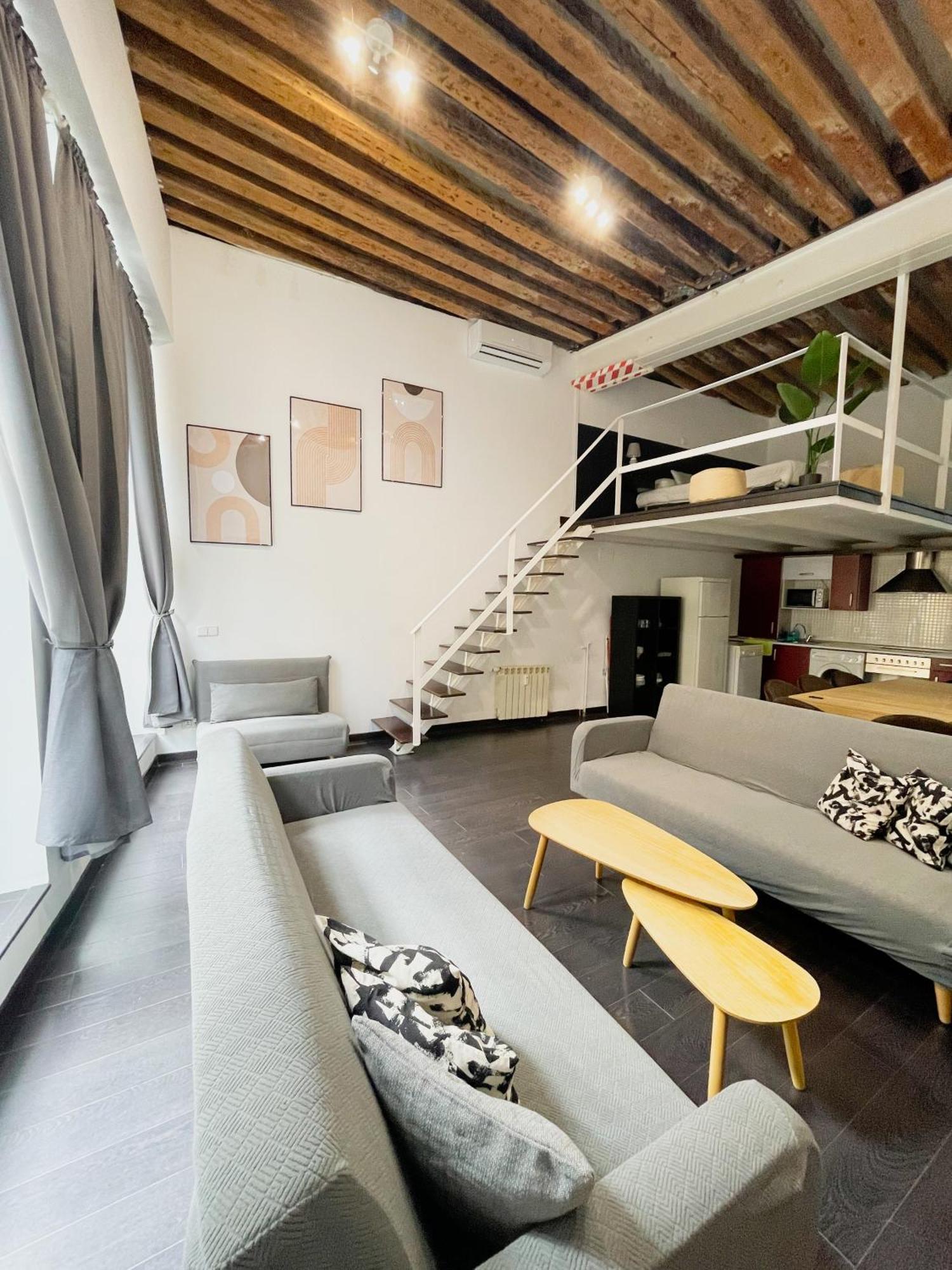 Apartamento Carretas Duplex Exterior Izquierda Madrid Exterior foto